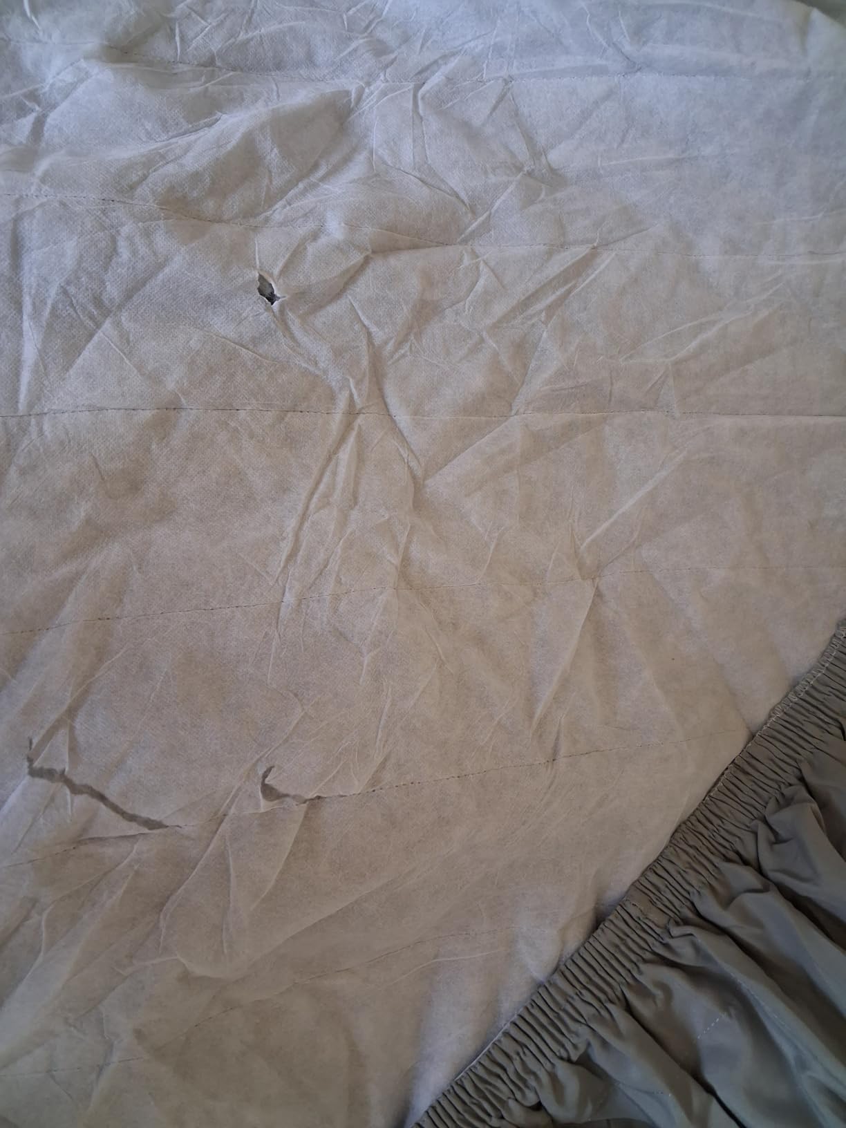 Promo Linge Draps Housse clic-clac matelassée anthracite