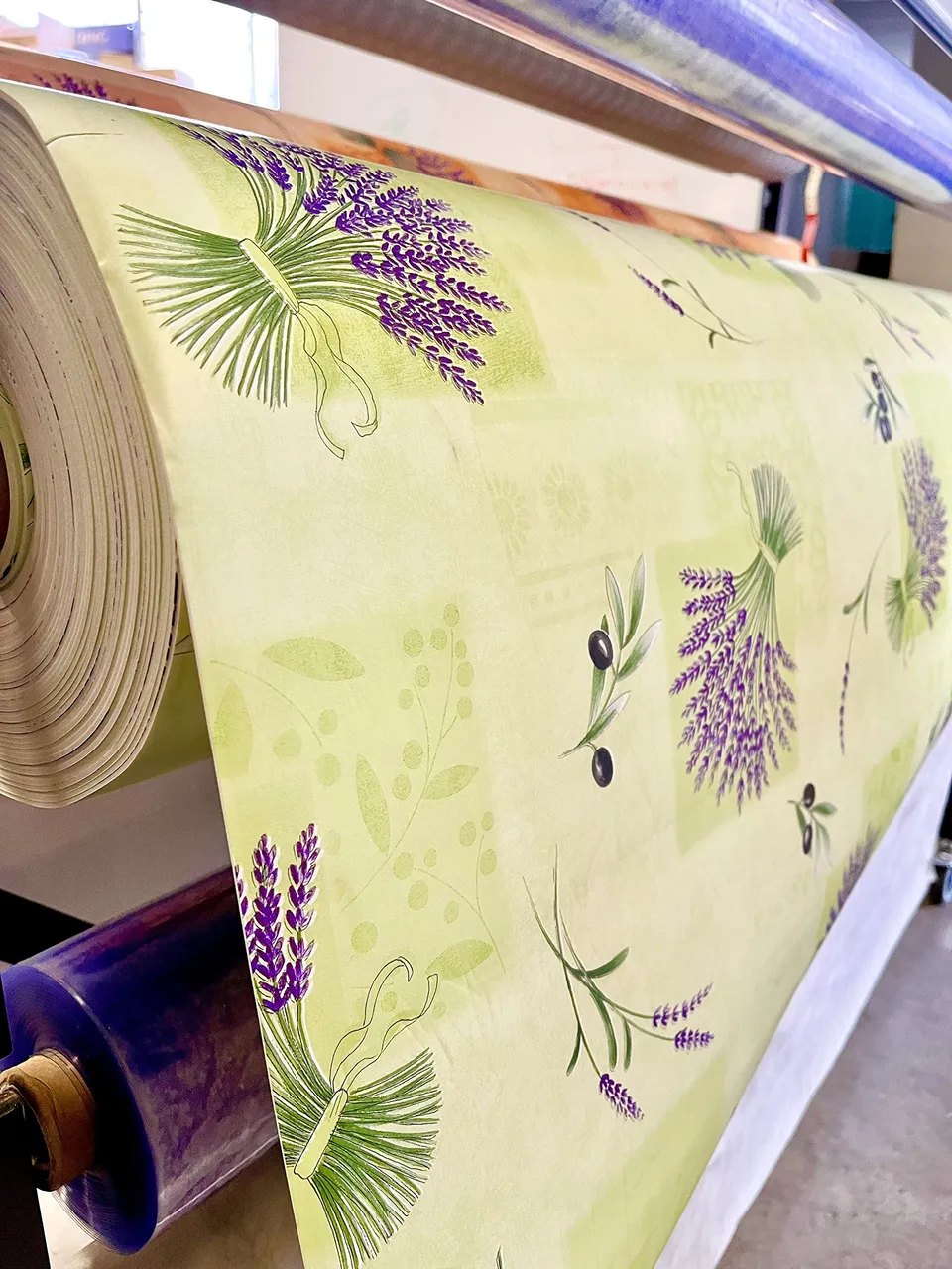 Promo Linge Bulgomme protège table vert 140x350 cm