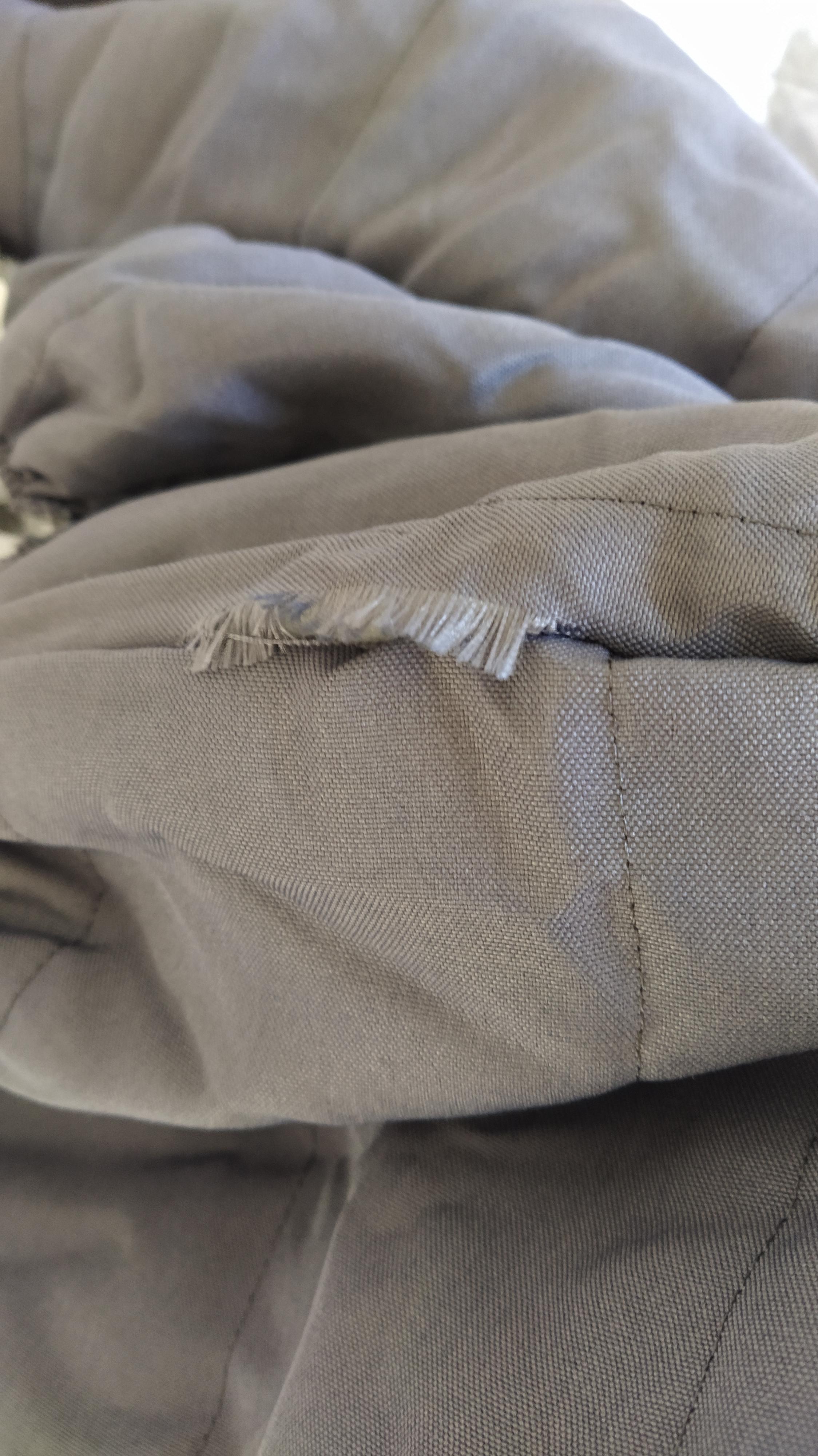 Promo Linge Draps Housse clic-clac matelassée anthracite
