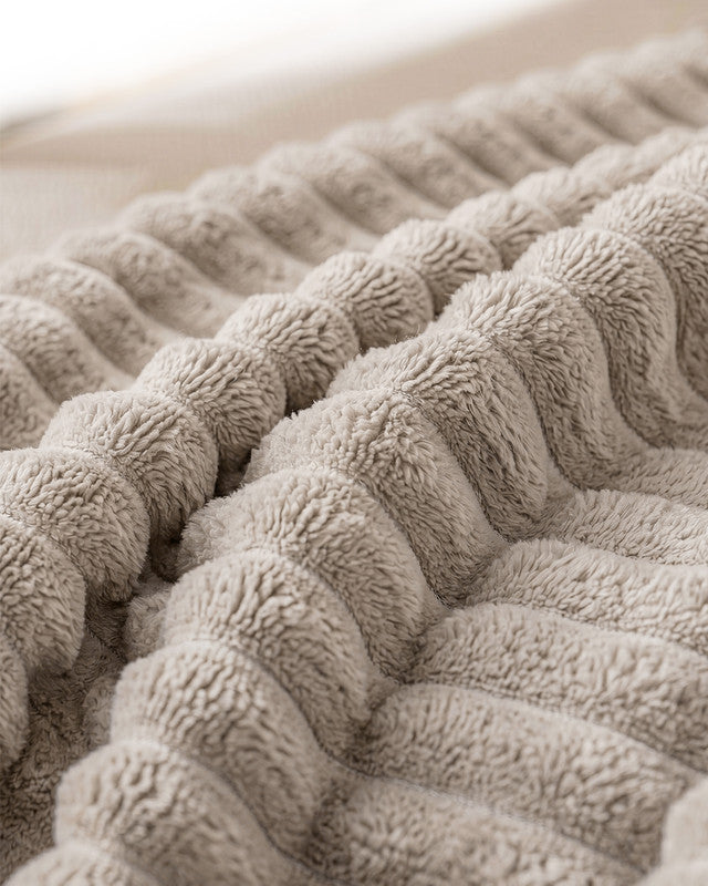 Utopia Bedding Ribbed Faux Fur Blanket plaid gris Queen