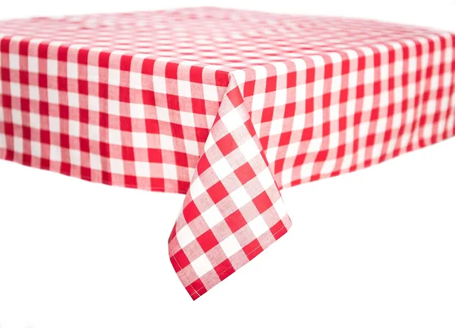 TEXPOT Nappe 110x260 cm carreaux rouge coton