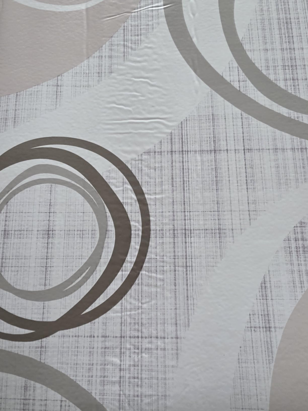 Promo Linge Bulgomme protège table gris 140x180 cm