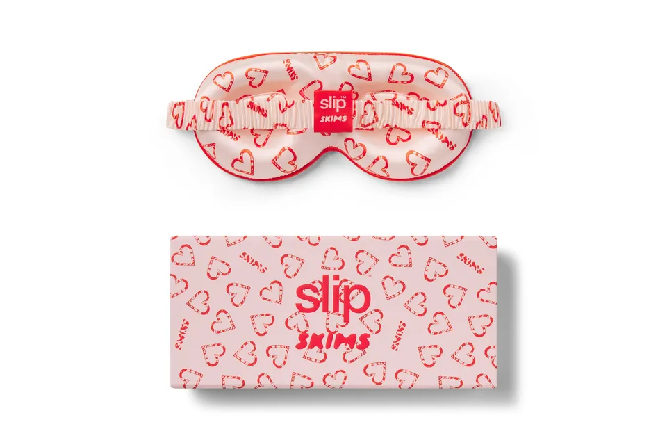 Slip x Skims Contour Sleep Mask masque Candy Heart