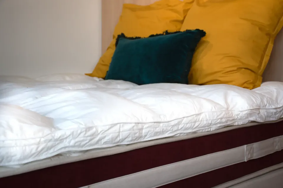 ABADIE Majestique surmatelas mémoire de forme 7 cm coton