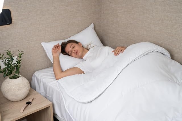 Promo Linge Couettes Couette 140x200 mi-saison 300g polyester