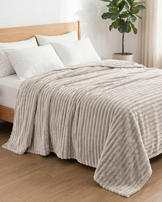 Utopia Bedding Ribbed Faux Fur Blanket plaid gris Queen
