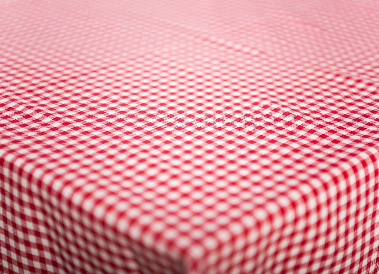 TEXPOT Nappe 90x260 cm petits carreaux rouge