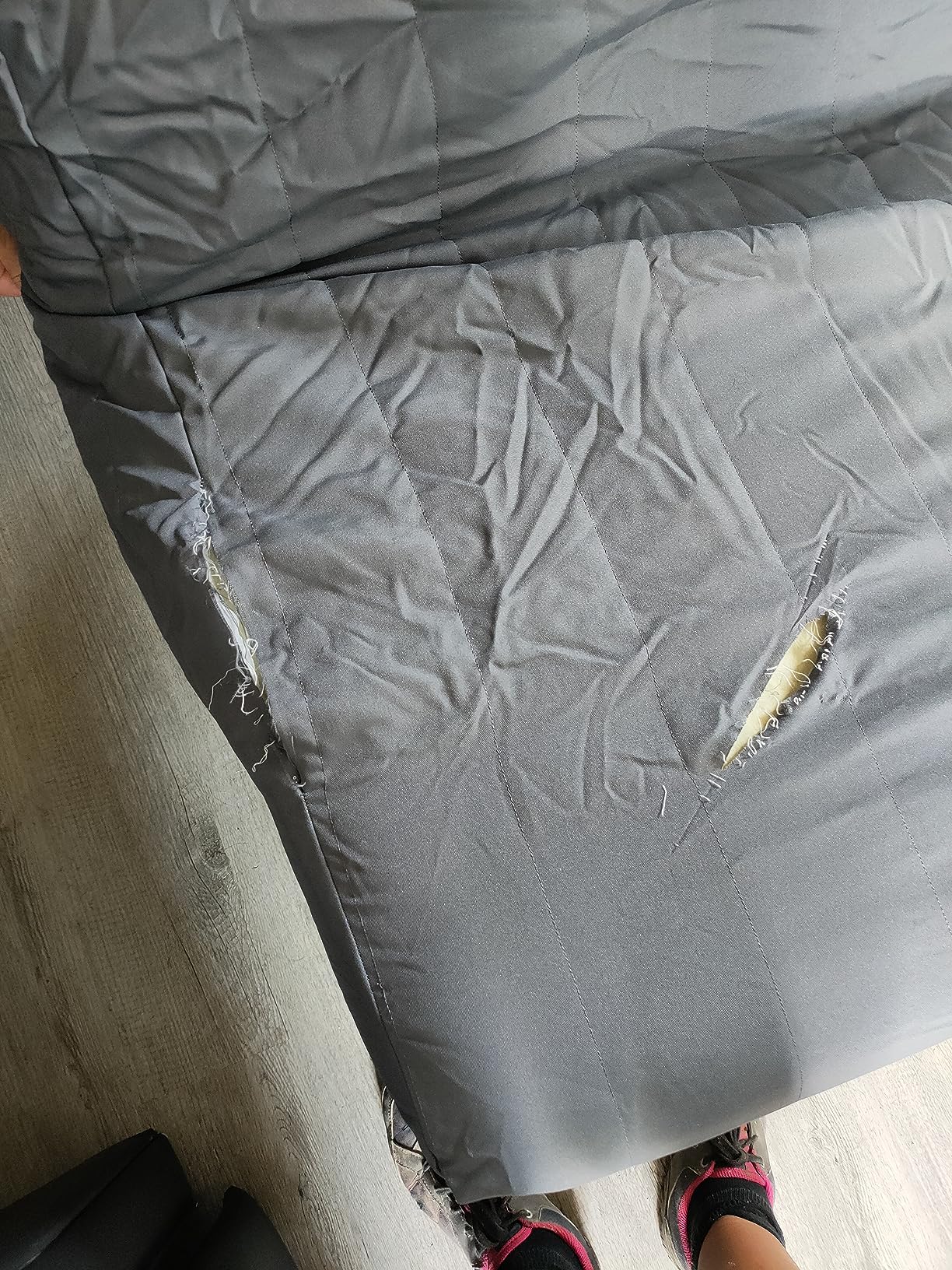 Promo Linge Draps Housse clic-clac matelassée anthracite